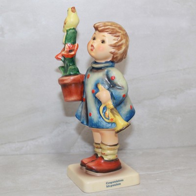 Humme Figurine 17 MIB Congratulations