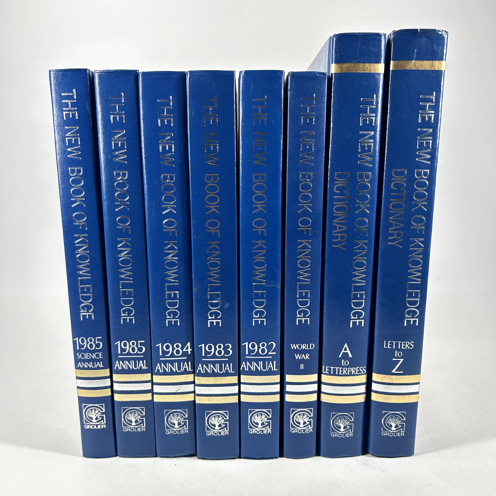 The New Book Of Knowledge Encyclopedia Lot, Dictionary
