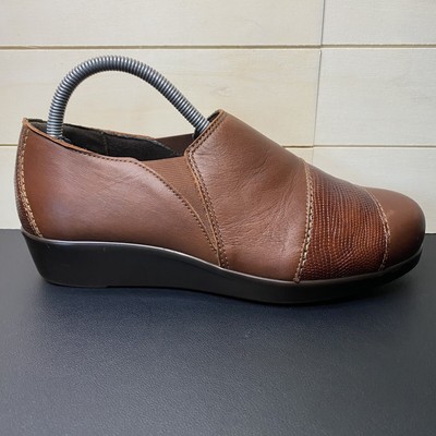 SAS Nora Slip-On Loafers Auburn Lizard Women's Size 7.5 Shoes W3 Brown Leather