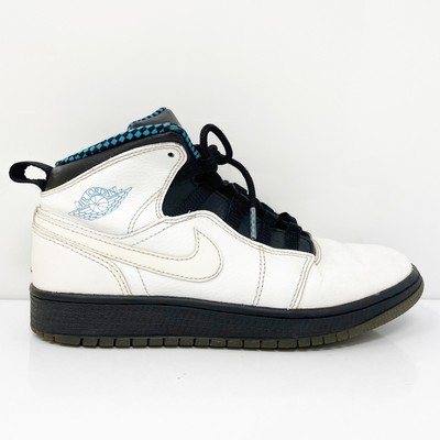 

Белые баскетбольные кроссовки Nike Boys Air Jordan 1 631739-106, размер 5,5 лет, Белый, Air Jordan 1