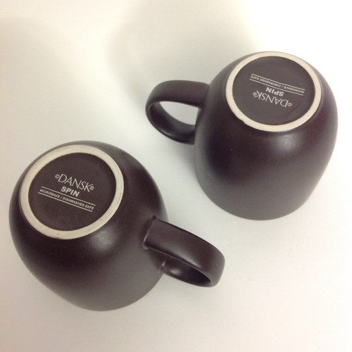 Lot Of 2 Dansk Spin Coffee Mugs Green Inside Brown Outside 16 Oz New Condition