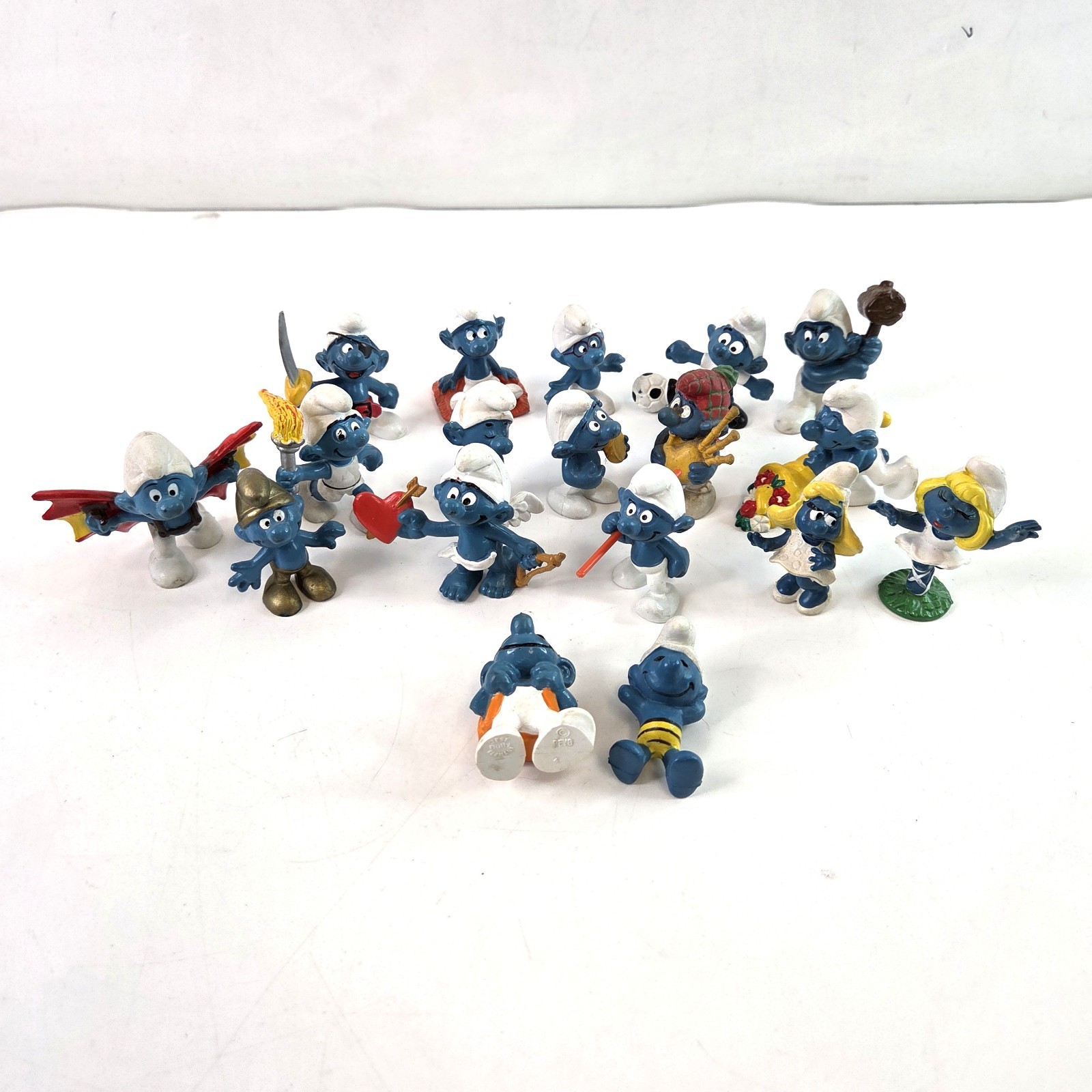 Vintage Smurfs Lot of 18 PVC Figures Peyo Bully Scheigh 1960s-1980s