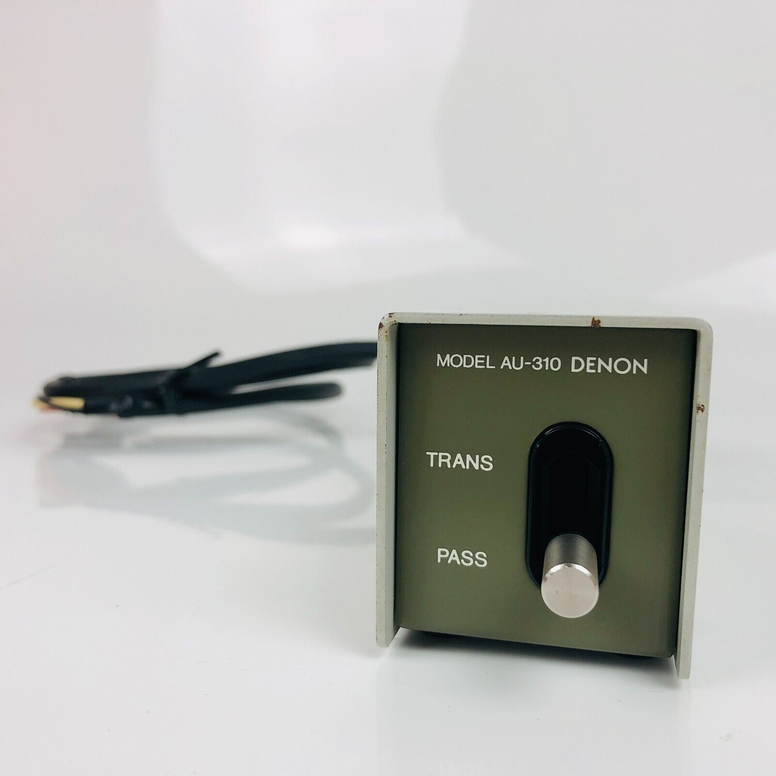 Denon AU-310 Step Up Transformer For MC Moving Coil Phono Denon AU-310 Step Up Transformer For MC Moving Coil Phono