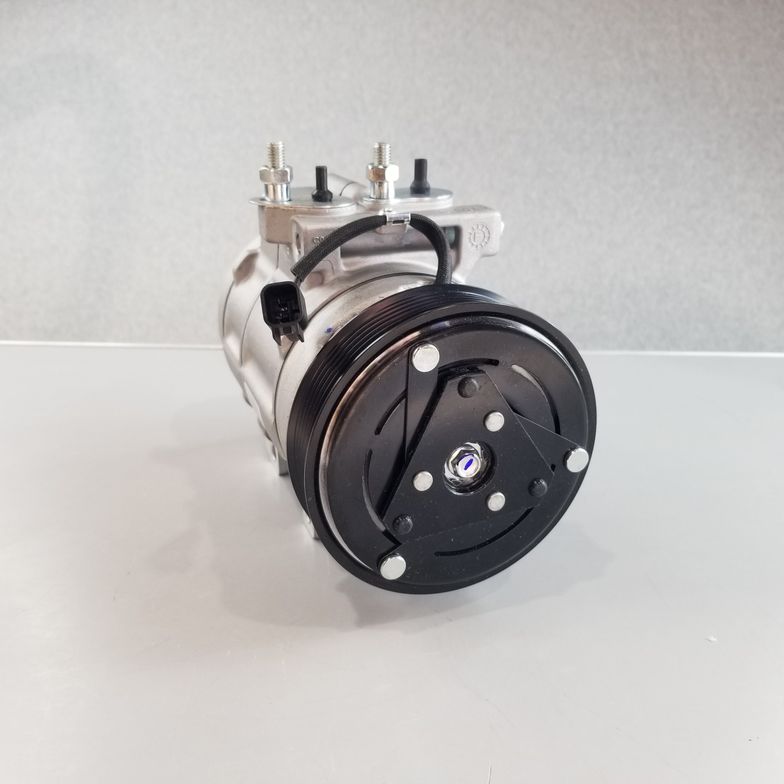 Reman A/C Compressor Kit Fits Ford F-150; Lincoln Mark LT 4.6/5.4 2006-2008 NEW