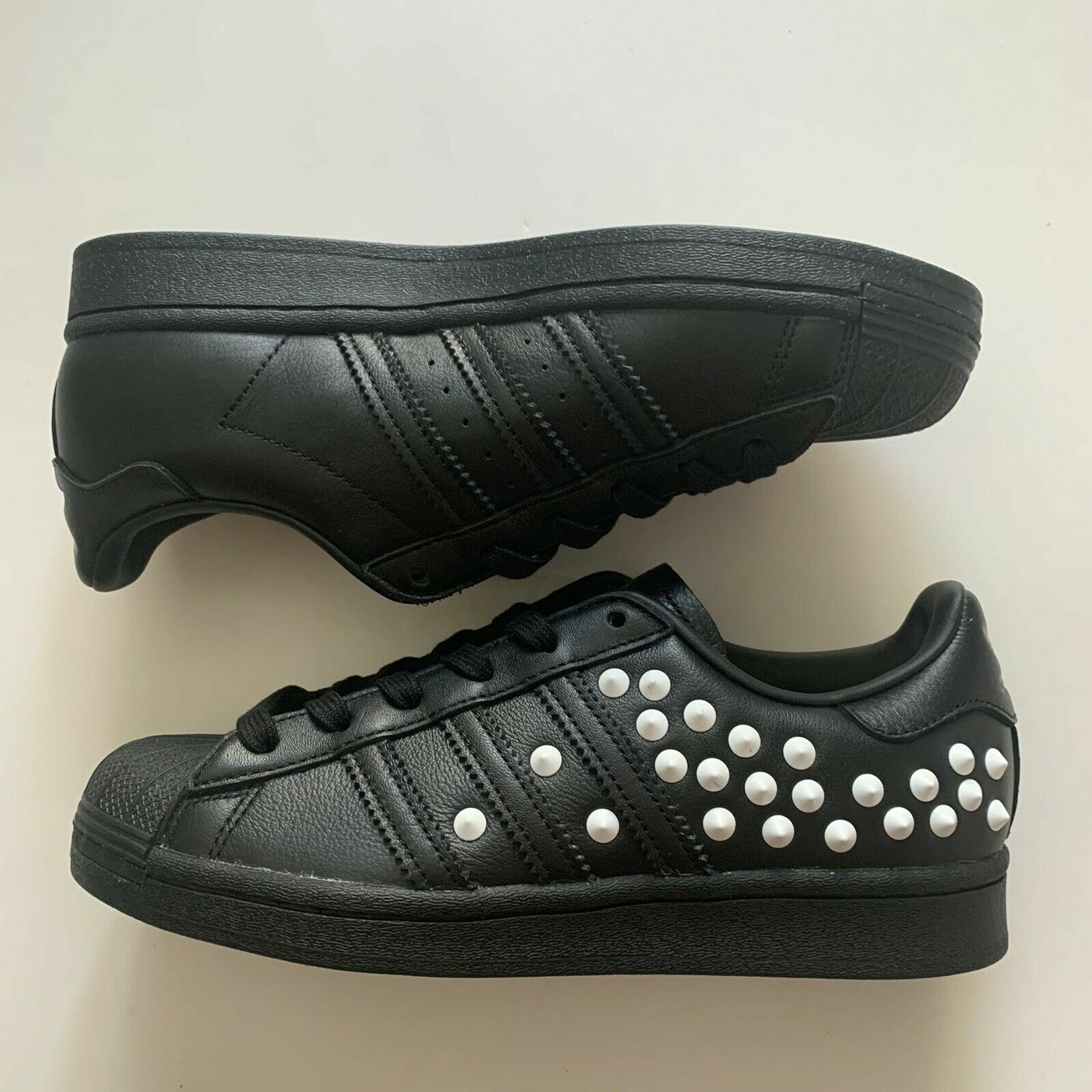 ADIDAS SUPERSTAR WOMEN SHOES FV3343 BLACK WHITE STUDDED New