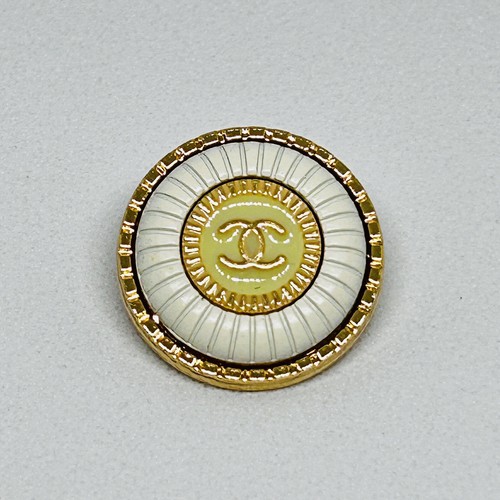 CHANELボタン 10 Chanel Buttons White Gold CC Logo Metal 22mm Vintage