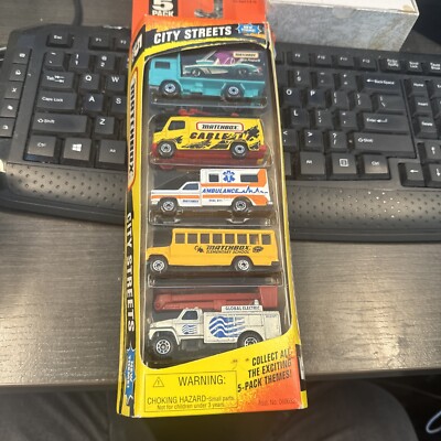 1997 Matchbox Exclusive Designs - 5 Pack City Streets Diecast Model