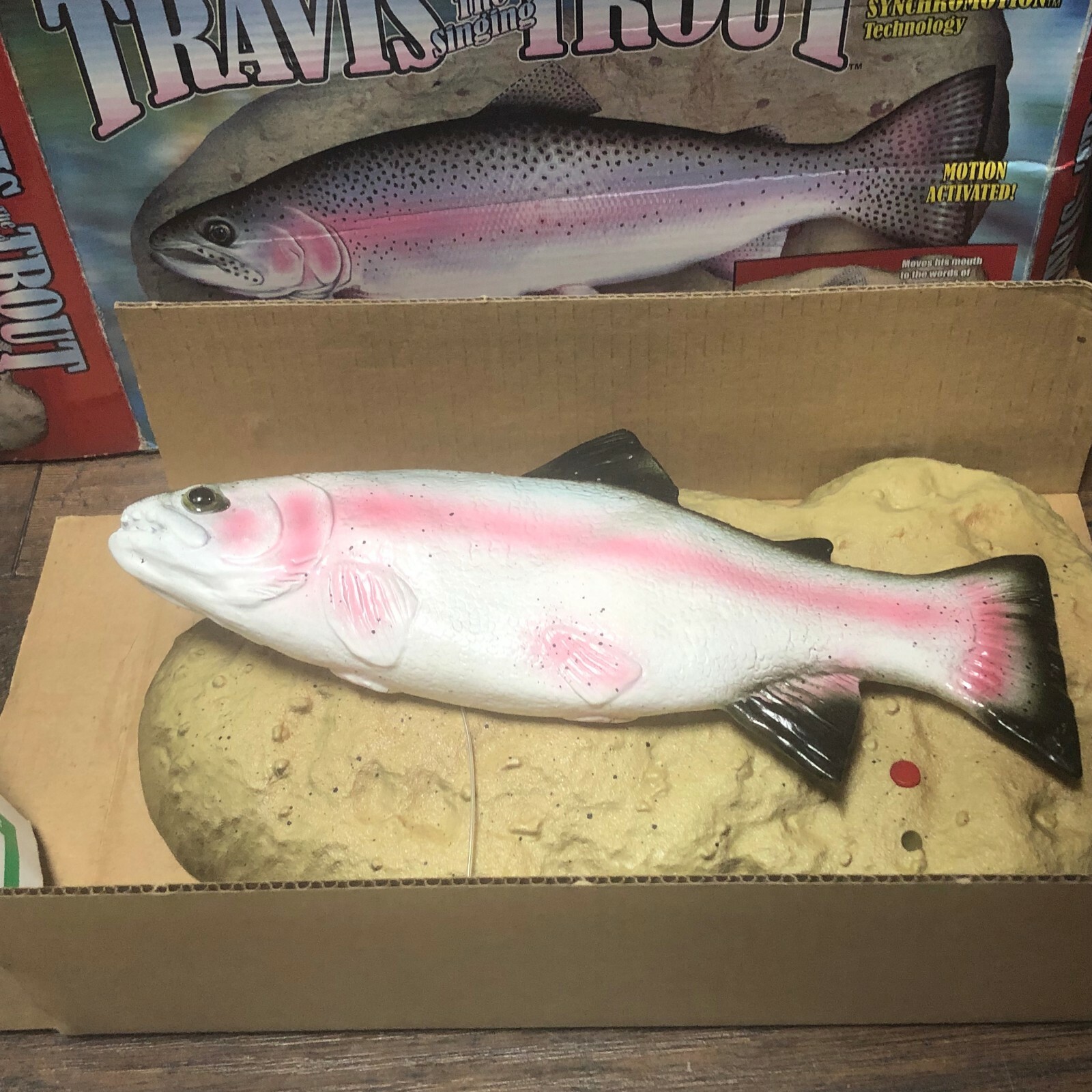 Vintage NOS Gemmy 1999 Travis The Singing Trout Animated Fish Wall Mount NEW BOX