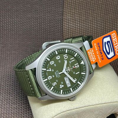 Pre-owned Seiko 5 Sports Snzg09j1 Army Green Nylon Automatic Made In Japan Men's Watch In White