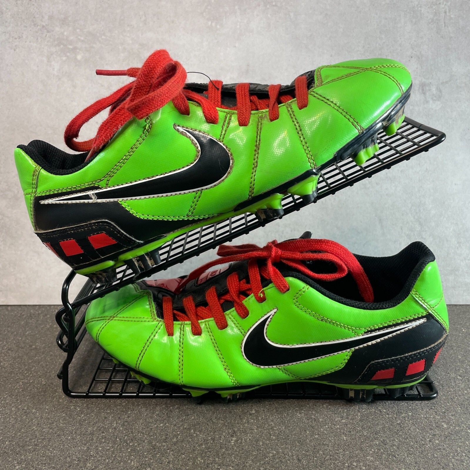 green and red t90