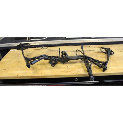 Diamond Archery by Bowtech Infintie Edge Compund Bow (13-30'' DL 5-70LBS DW)q
