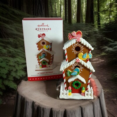 HALLMARK A TWEET RETREAT 2015 CHRISTMAS CLUB ORNAMENTS GINGERBREAD BIRD HOUSE