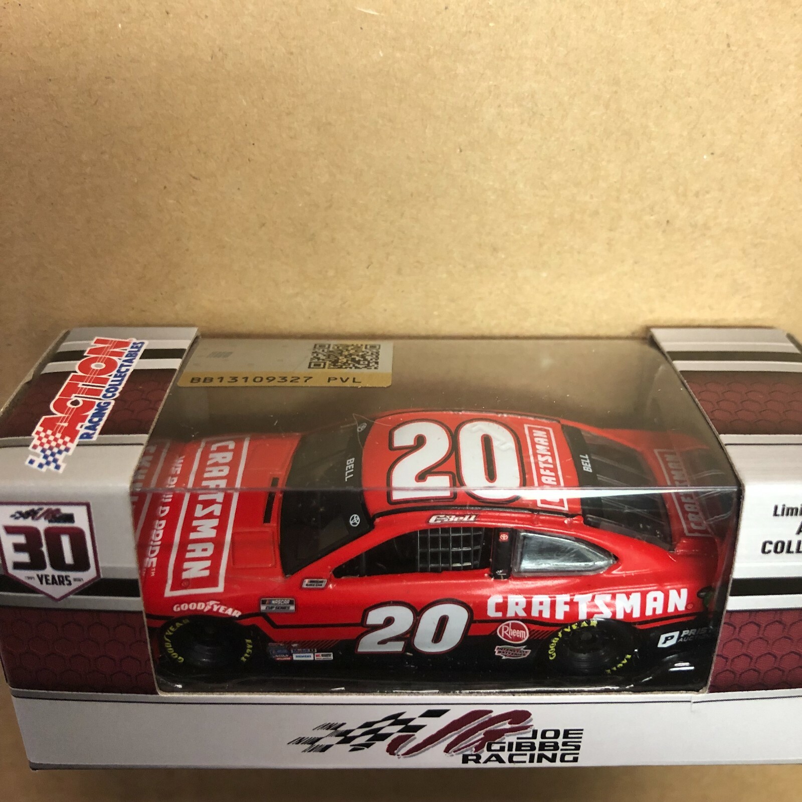 Christopher Bell # 20 Craftsman 2021 Camry L.E. 1:64 Christopher Bell # 20 Craftsman 2021 Camry L.E. 1:64