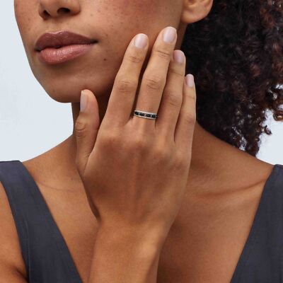 Pre-owned Welry 1/4 Cttw Diamond Band Ring With Blue Sapphires In 14k White Gold, Size 8