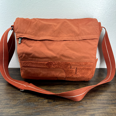 Best travel best sale messenger bag