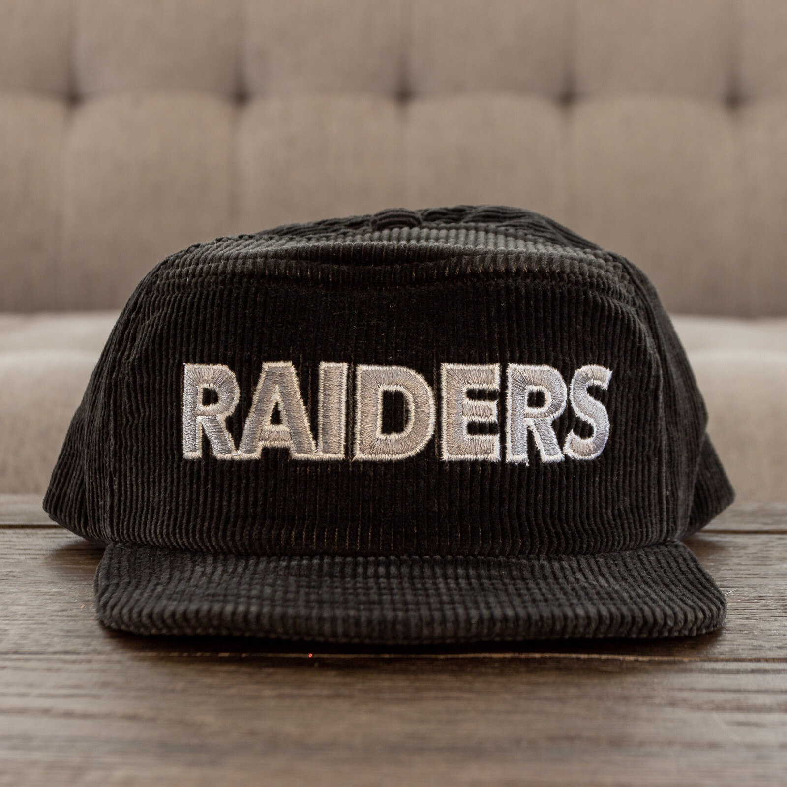 Vintage 80s Los angeles Raiders Corduroy New Era Snapback Vintage 80s Los angeles Raiders Corduroy New Era Snapback