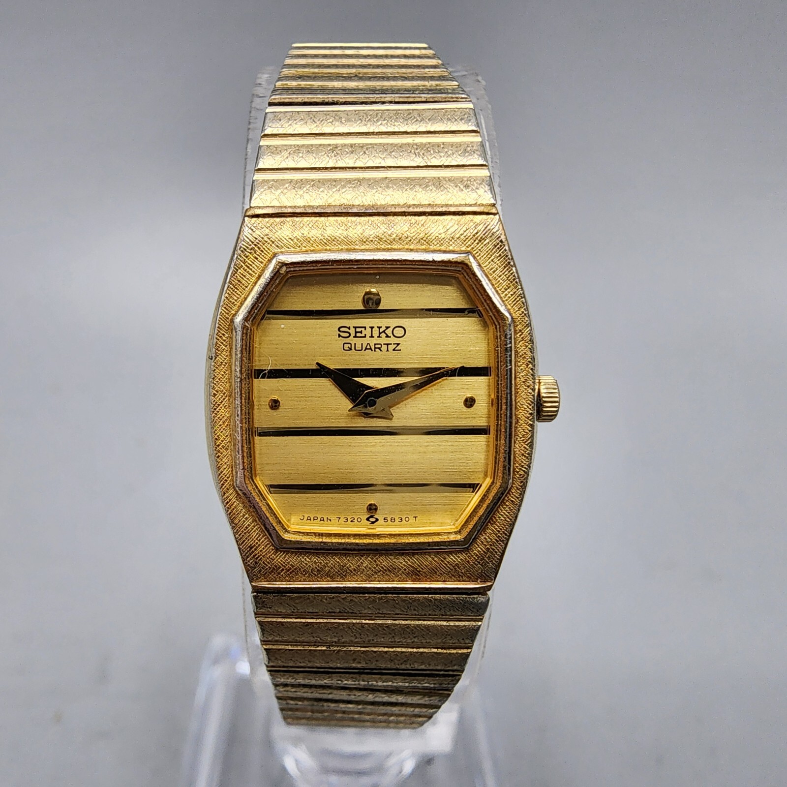 【稼働/良品】SEIKO セイコー クオーツ 7321-6010 ゴールド Yahoo!オークション -「seiko 7321」の落札相場・落札価格