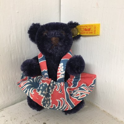 steiff wheelie bear
