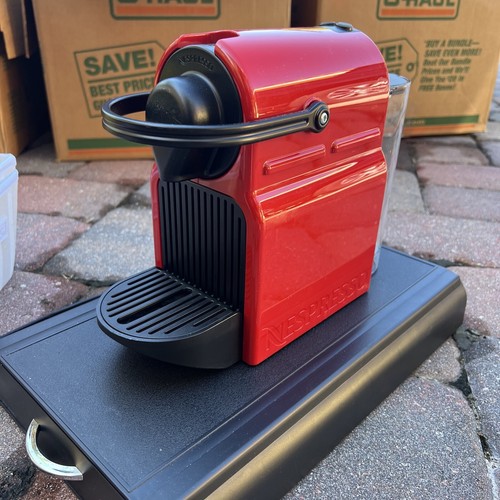 Nespresso Inissia エスプレッソマシン 赤 新品 Nespresso Inissia Coffee Machine, Red, BRAND NEW BOXED, over