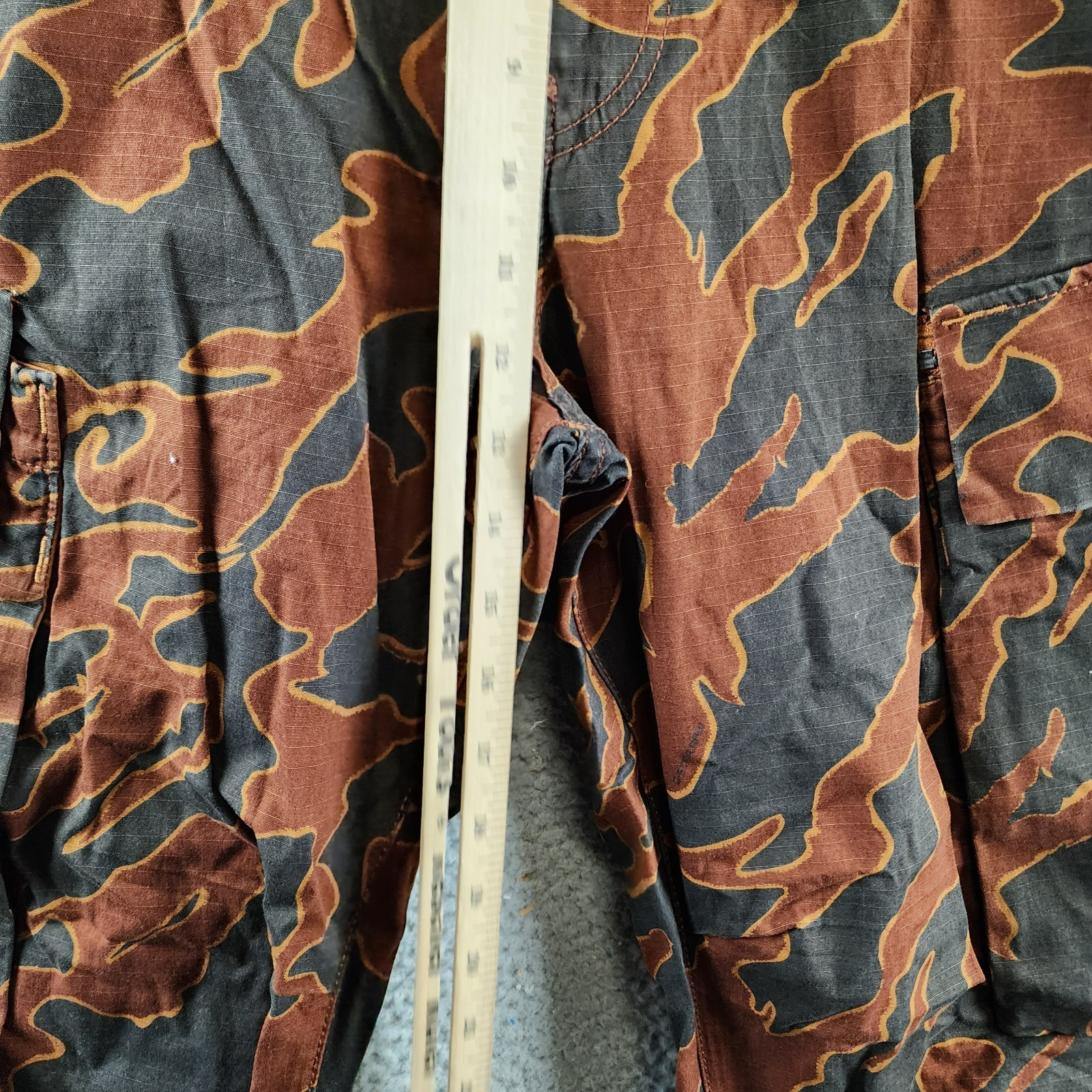 G-Star Raw Printed Straight-Fit Cargo Pants Men's 33/32 Rodeo Island Button Zip - Picture 10 of 18