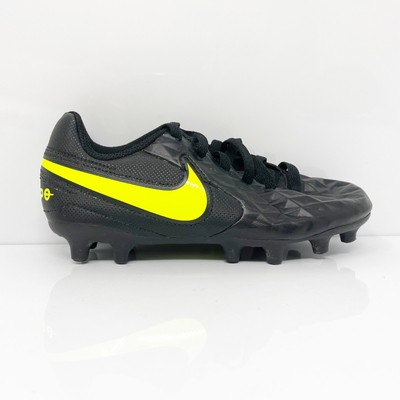 

Черные футбольные бутсы Nike Boys Tiempo Legend 8 Club AT5881-070, размер 11C, Черный, Tiempo Legend 8 Club