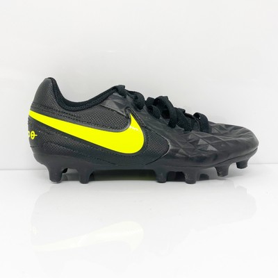 Черные футбольные бутсы Nike Boys Tiempo Legend 8 Club AT5881-070, размер 11C