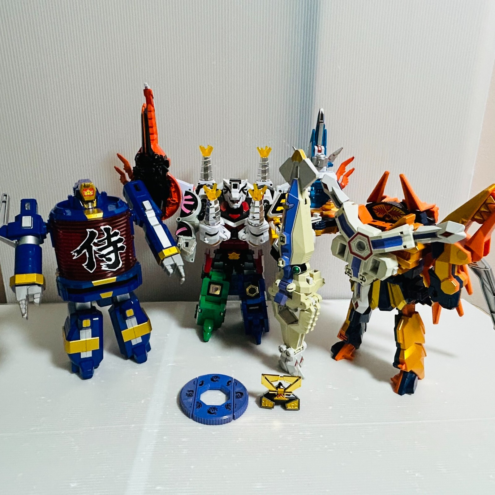 BANDAI パワーレンジャー　MEGAZORD プレイセット　本体約40cm Amazon.co.jp: Power Rangers Hasbro Lightning Collection Zord