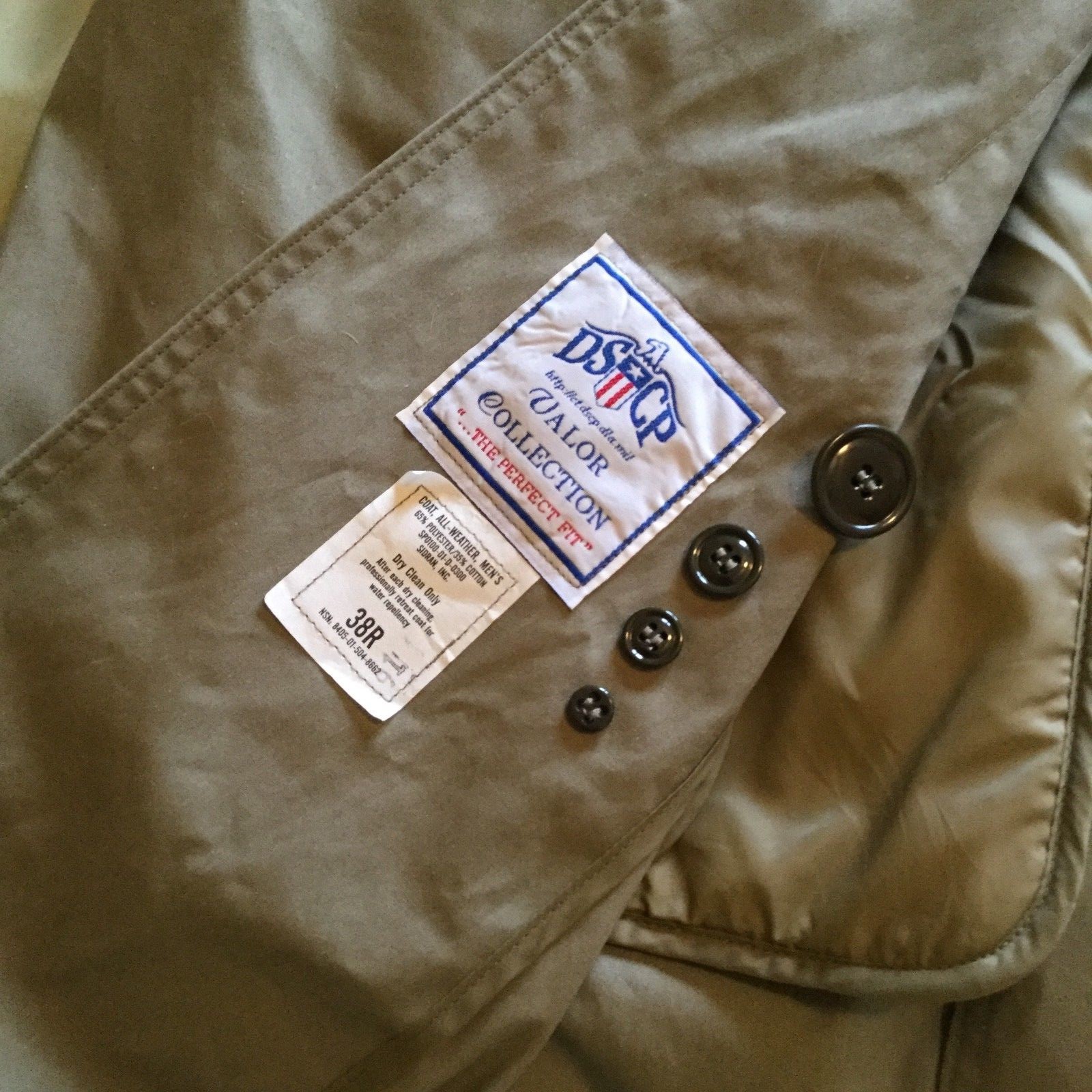 Military - DSCP - Valor Collection - All Weather Men's Coat with liner - 38R