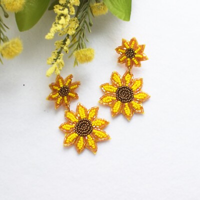 Yellow Sun Flower Earring, Post Earrings, Beaded Earrings, Gift ideas, Spring