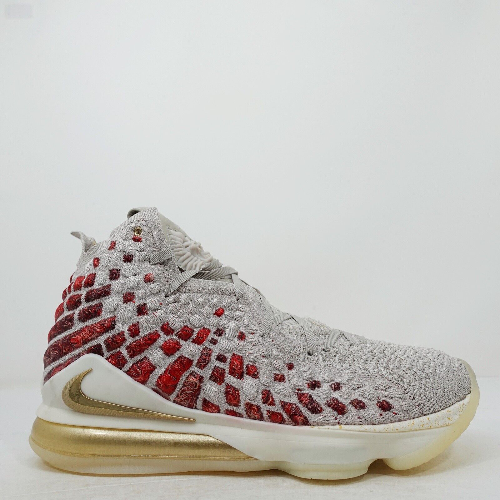 Nike LeBron 17 Harlem Fashion Row Sand Metallic Gold CT3466 Nike LeBron 17 Harlem Fashion Row Sand Metallic Gold CT3466