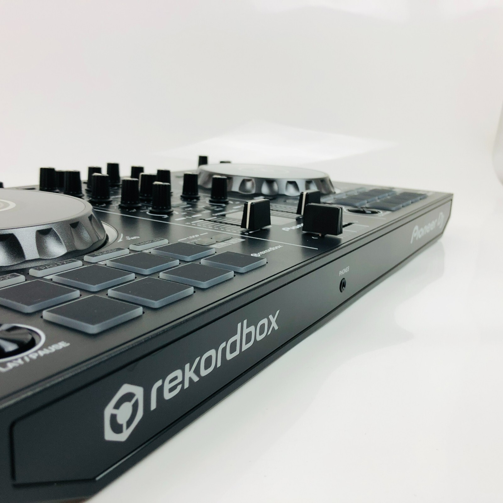 Pioneer DDJ-RB Portable 2-Channel Controller for Rekordbox