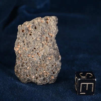 Météorite Jikharra 001 "Bubble" de 19,13 g Achondrite HED, Eucrite Melt Breccia