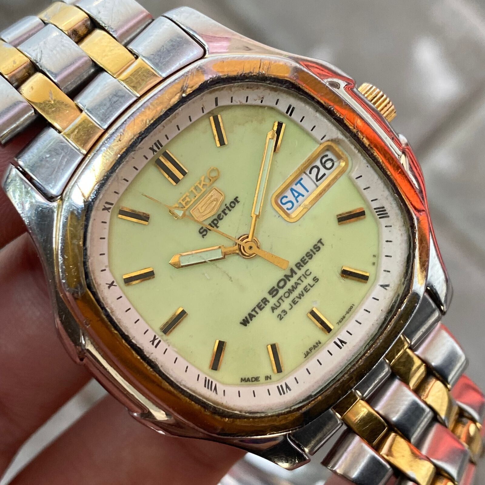 RARE SEIKO 5 Superior SKZ040 Square Lume Dial Automatic Two Tone Vintage Watch RARE SEIKO 5 Superior SKZ040 Square Lume Dial Automatic Two Tone Vintage Watch