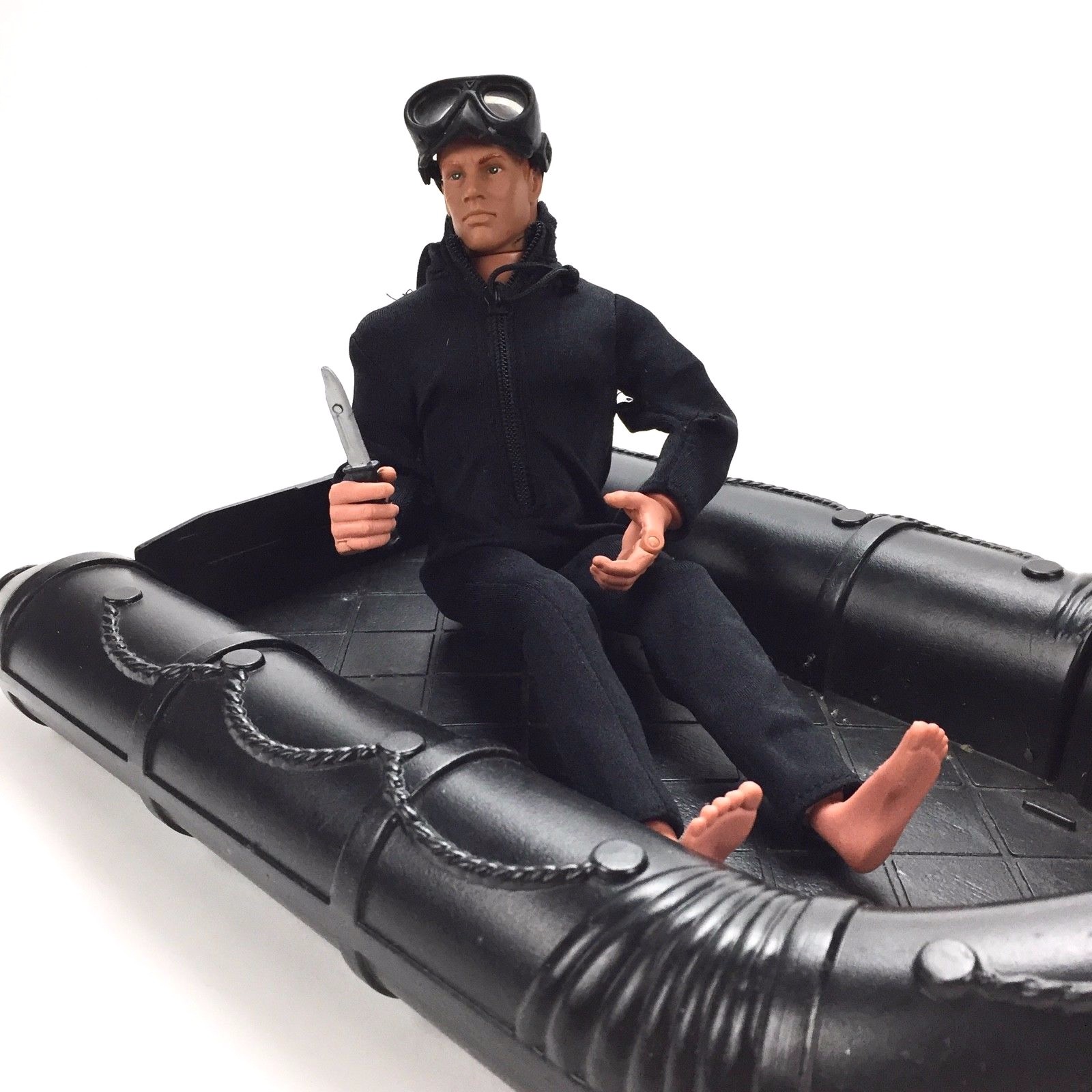 Vintage GI Joe w/ Landing Boat, Jumpsuit Goggles Combat Knife scarface Navy Seal