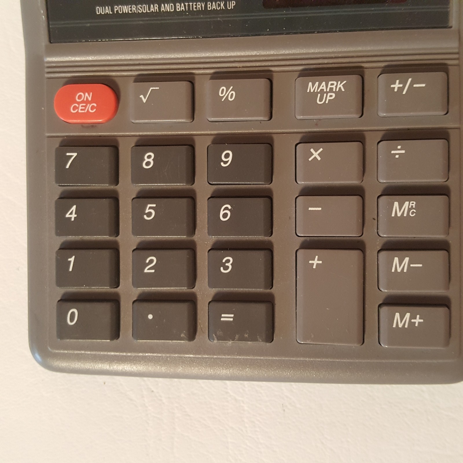 Vintage Unisonic Dual Power Solar Powered Calculator LC-5504