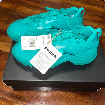 Reebok Club C Cardi V2 Women s Shoes, Emerald Size 6, NWB