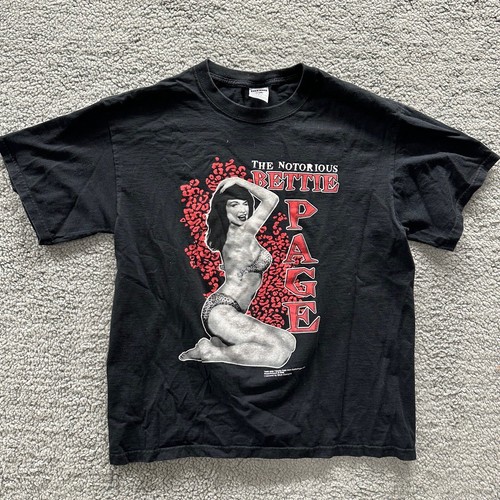 fashion victim betty page tシャツ 90s Vintage 90s Fashion Victim Bettie Page Bondage Graphic T