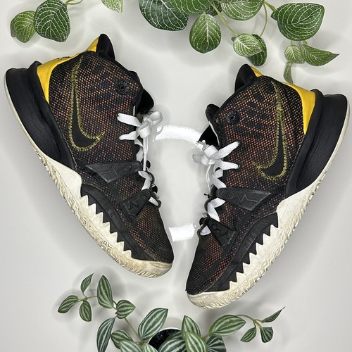 RARE Nike Kyrie 7 Roswell Rayguns GS / Mens Size 5.5 Kids