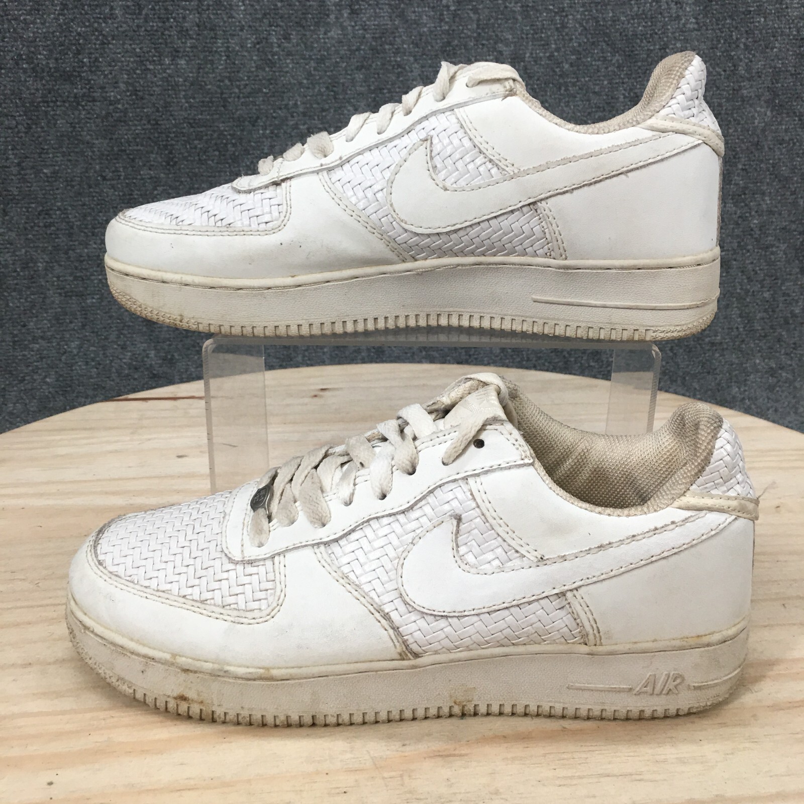 靴 25cm NIKE WMNS AIR FORCE 1 '07 LV8 Nike Air Force 1 '07 LV8 Women's Shoes. Nike ID