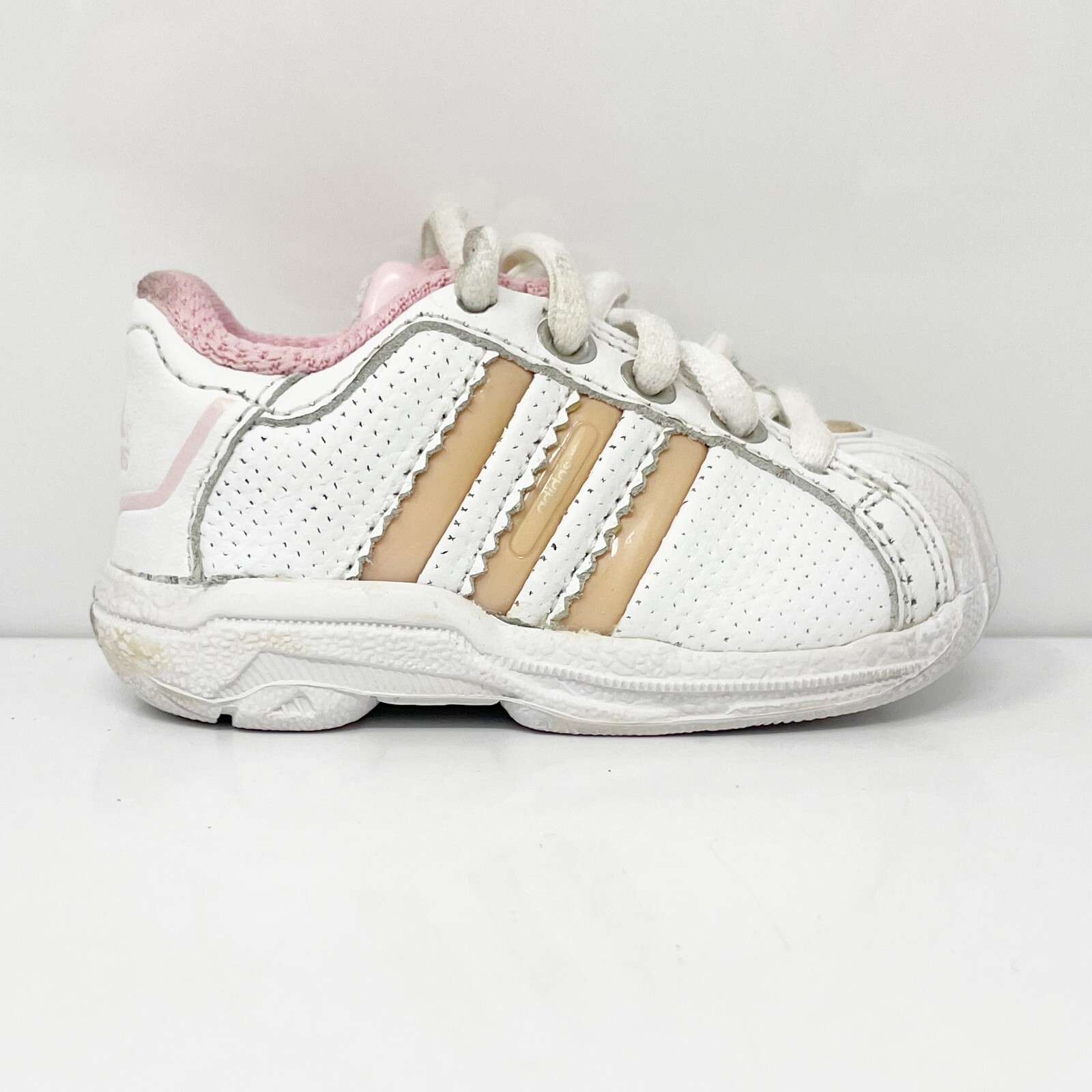 

Adidas Boys Classic 772107 Белая повседневная обувь Кроссовки Размер 3K, Белый, Classic