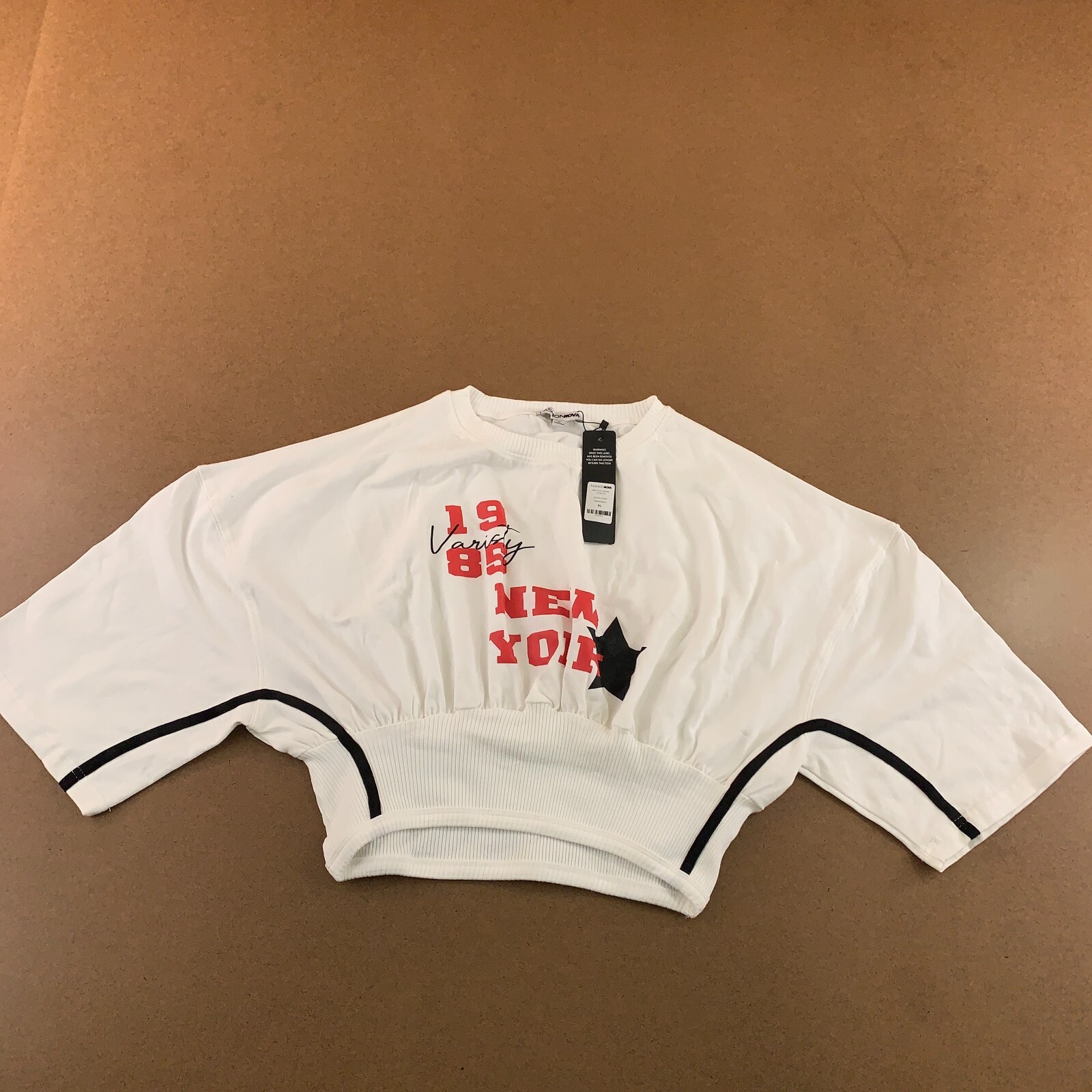 【CPGN STUDIO】Crop Top Teen Waffen Logo Short Sleeve $_57.JPG?set_id=880000500F