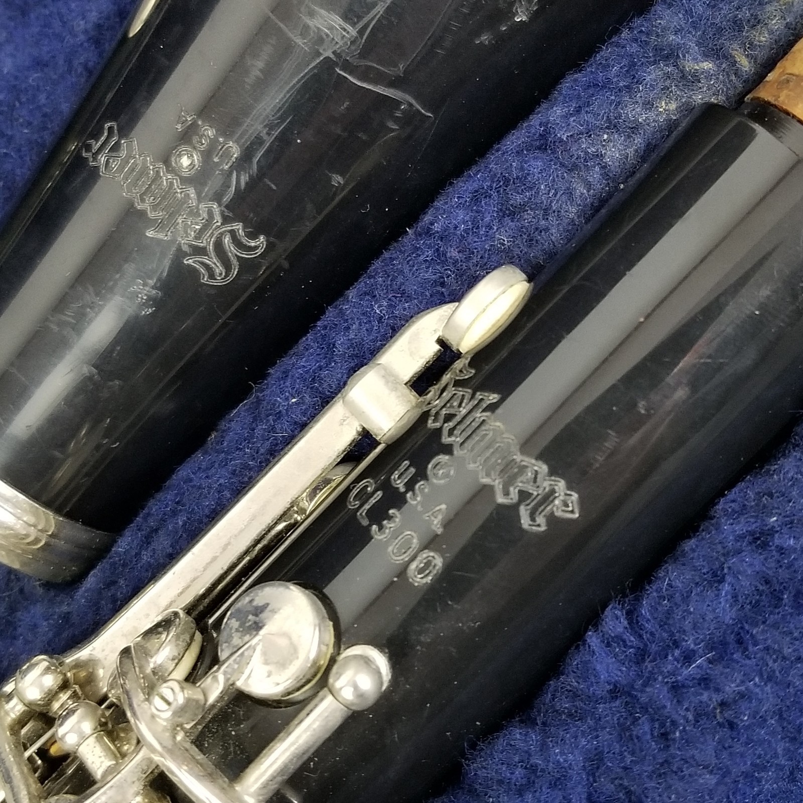 Selmer USA CL300 Beginner Clarinet with Case Mouthpiece Reed Case Bb