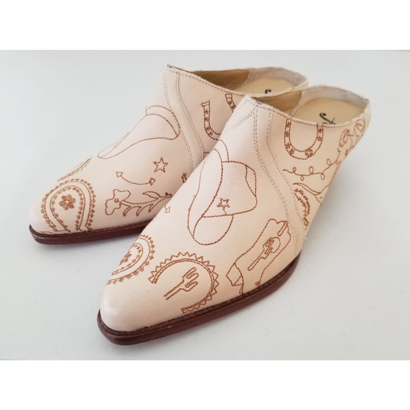 【PORTERNA】Roaming Point Fur Mule PORTERNA】Roaming Point Fur Mule