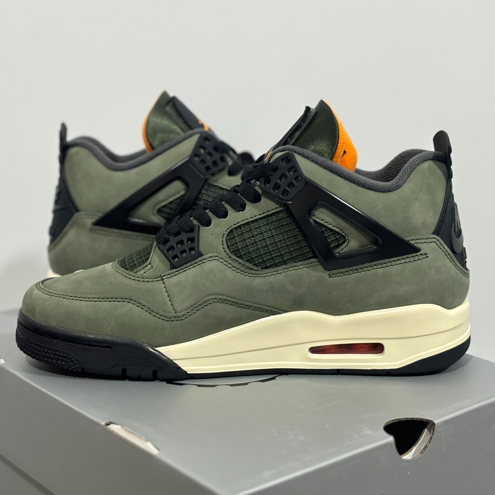 UNDEFEATED × Nike Air Jordan 4 DeepGreen 0301-nike-air-jordan-4.jpg