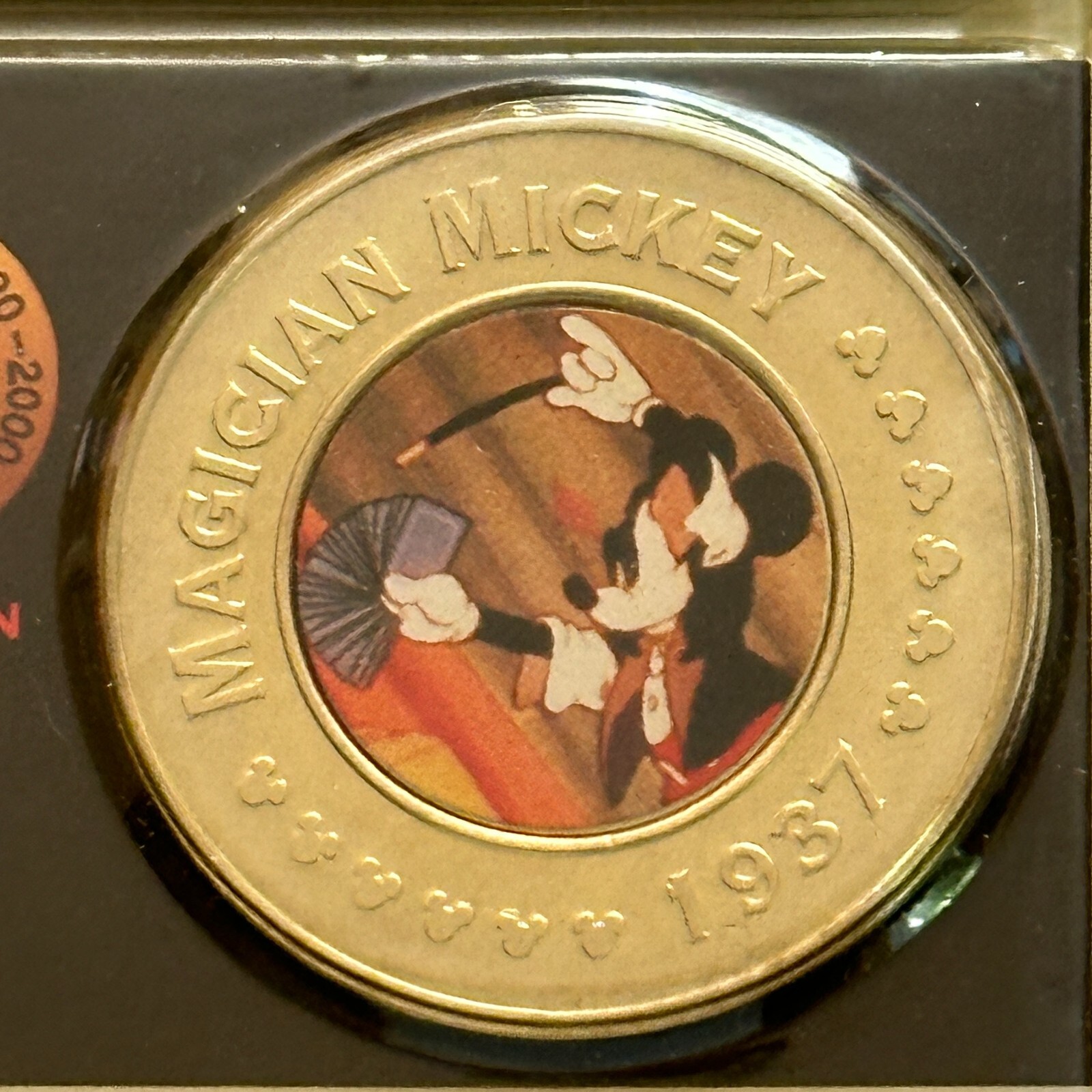 ディズニーコインTHE DISNY DECADES COINS Disney Store Decades Coin 2000 Walt and Mickey | eBay