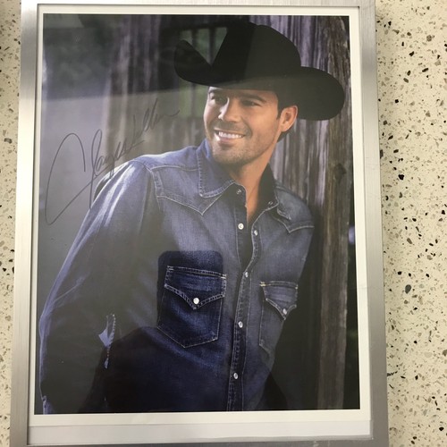 Clay Walker Mint Cd W/ Autographed Frsmed 8x10