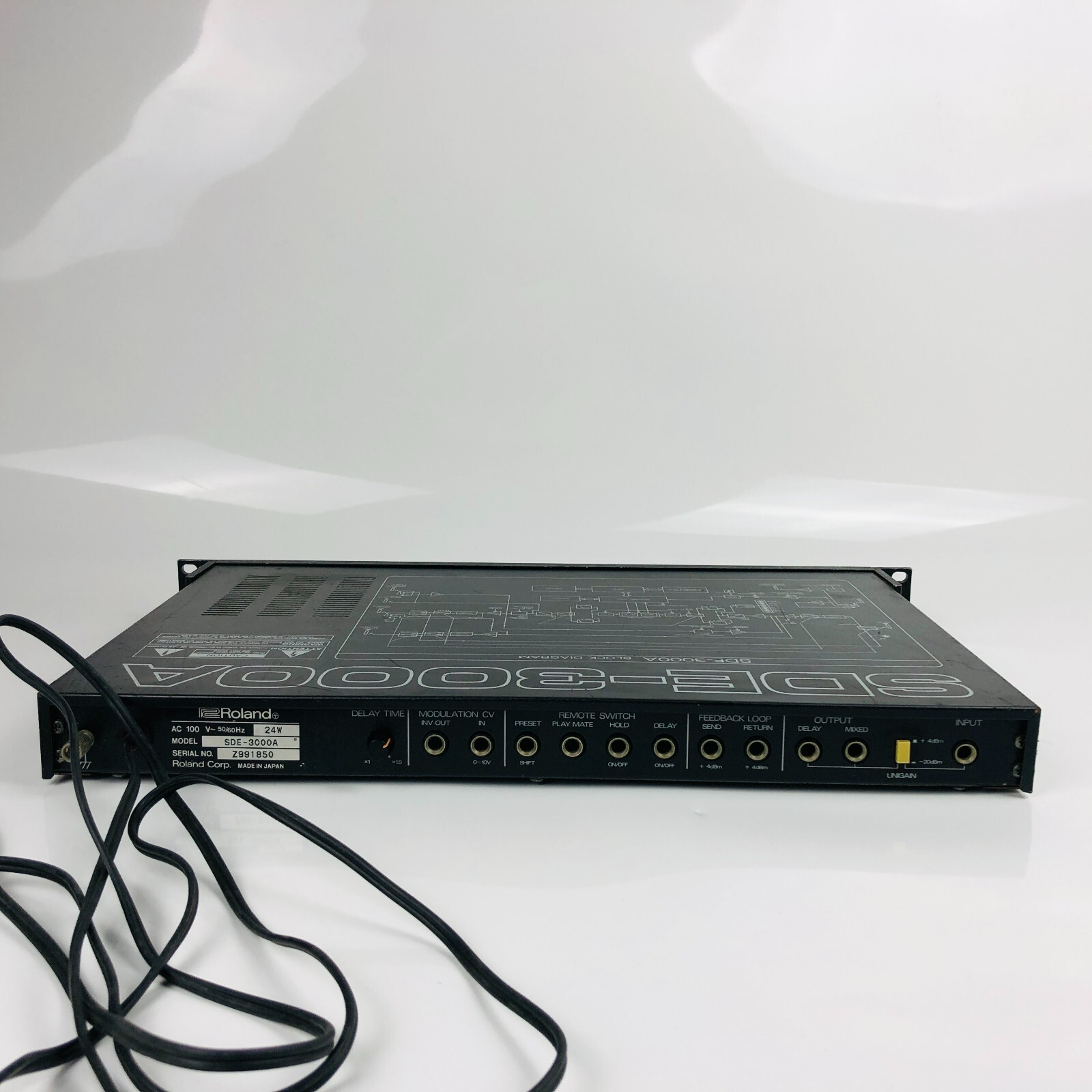 Roland SDE-3000A Digital Delay Echo Effect Processor Rack