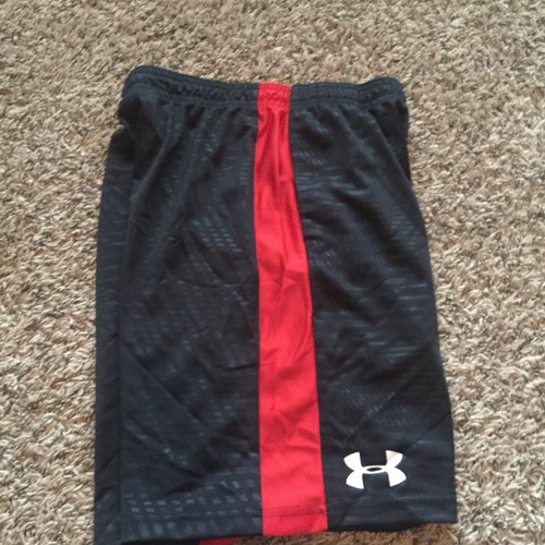 UA UNDER AMOUR youth Medium Basketball Shorts Black