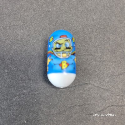 2004 MIGHTY BEANZ Line Backer Bean