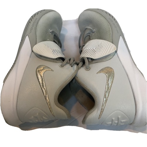 Nike Kyrie Flytrap III Mens Pure Platinum Gray Silver